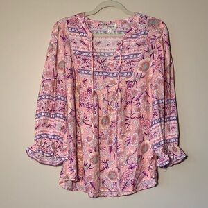 Umgee NWOT Pink and Purple Floral Blouse Medium VNeck with Tie Flowy